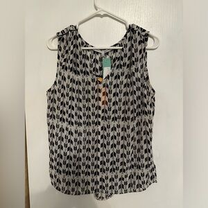 NWT Collective Concepts Sleeveless Blouse in Black & White - Sz M